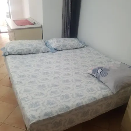 Apartment Aldi's Golem (Tirana)